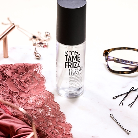KMS Tame Frizz De-Frizz Oil huile protectrice anti-frissotis pour cheveux bouclés
