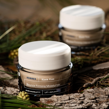 Korres Black Pine zpevňující krém