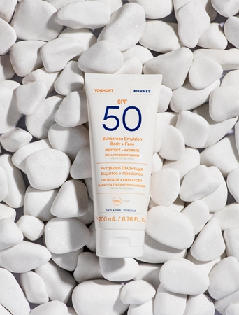 Korres Yoghurt Sunscreen Solkräm med återfuktande effekt