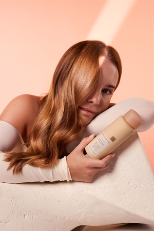 Kristin Ess The One Signature hydratační šampon pro všechny typy vlasů