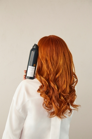 Kristin Ess Soft Shine Beach Wave Spray spray para cabello rizado
