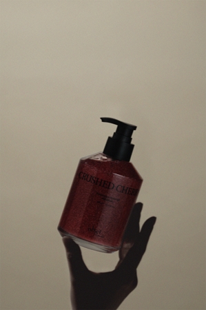 KUNDAL Objet Exfoliating & Waterfull Hand Wash savon liquide exfoliant mains