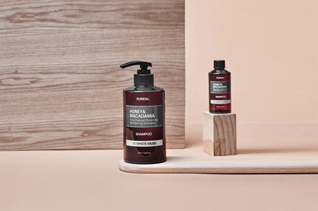KUNDAL Honey & Macadamia White Musk натуральний шампунь для сухого або пошкодженого волосся