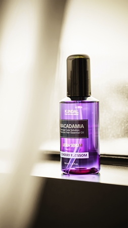 KUNDAL Macadamia Ultra Serum Cherry Blossom regenerační olejové sérum pro poškozené vlasy