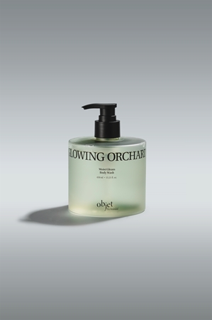 KUNDAL Objet Moist Gleam Body Wash gel douche parfumé pour une hydratation intense