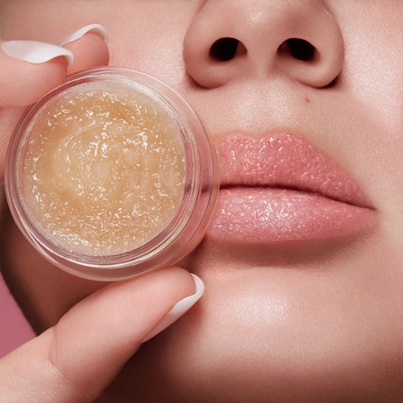Kylie Cosmetics Kylie Skin Lip Scrub Läpp-skrubb