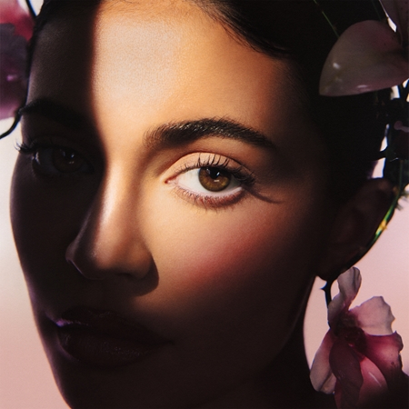 Kylie Cosmetics Cosmic Eau de Parfum naisille