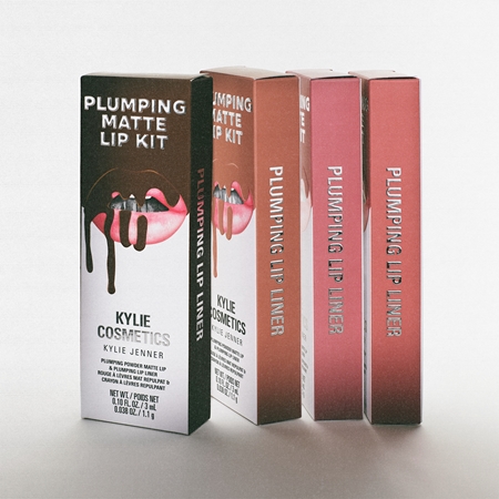 Kylie Cosmetics Plumping Matte Lip Kit matta-huulisetti