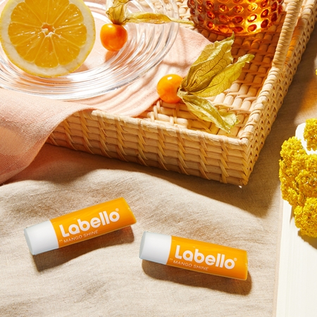 Labello Mango Shine тониращ балсам за устни