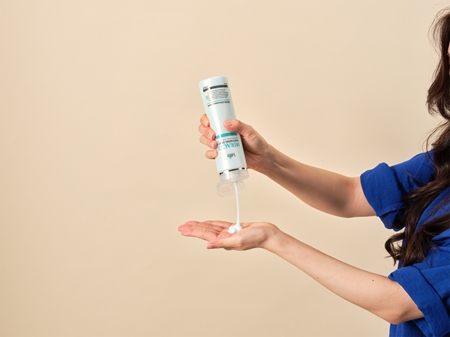 La'dor Miracle Soothing Serum spray de cuidado para o cabelo com efeito hidratante
