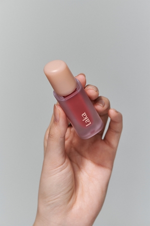 Laka Fruity Glam Tint Long-Lasting Lip Gloss with moisturising effect