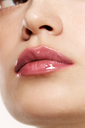 Laka Fruity Glam Tint brillant à lèvres longue tenue pour un effet naturel