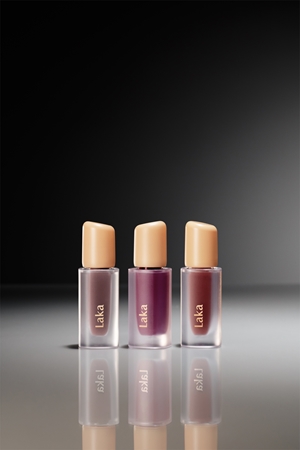 Laka Fruity Glam Tint dolgoobstojni sijaj za ustnice z vlažilnim učinkom