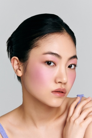 Laka Love Silk Blush Powder Blush for healthy look