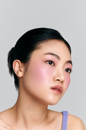 Laka Love Silk Blush Powder Blush for healthy look