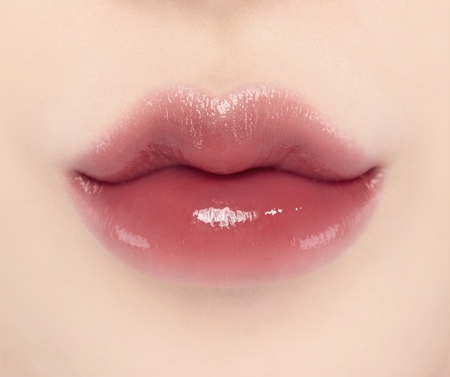 Laka Bonding Glow Lipstick Long-Lasting Lipstick for hydration and shine