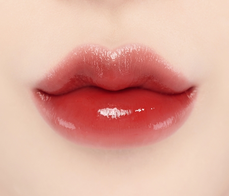 Laka Bonding Glow Lipstick Long-Lasting Lipstick for hydration and shine
