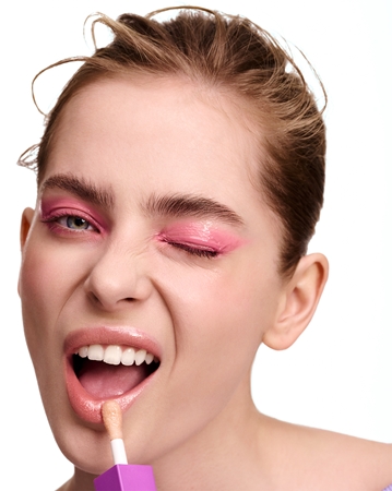 LAMEL The Myth of Utopia Lip Shimmer Topper bleščeči sijaj za ustnice