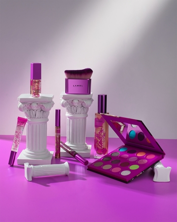 LAMEL Kabuki Brush 360° kabuki kist za lice i tijelo