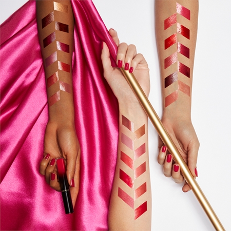 Lancôme L’Absolu Lacquer rouge à lèvres liquide brillance intense