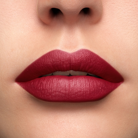 Lancôme L'Absolu Rouge Drama Matte matirajoča šminka polnilna