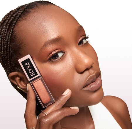Lancôme Idôle Tint tekuté oční stíny