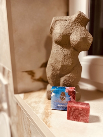 Li Quandisa Perfume Mysterious Fig wardrobe air freshener för kropp