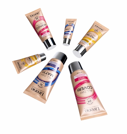 Lirene Vitamin C Maquilhagem iluminadora em fluido para efeito duradouro