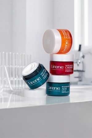 Lirene Hydration & Nourishment Smoothing Avocado Hydration for sensitive skin with avocado