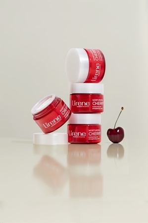 Lirene Hydration & Nourishment Moisturizing Cherry Light Refreshing Moisturiser with Cherry and Lemon