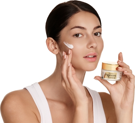 Lirene Derma Pigment Control Cream SPF 50 krem rozjaśniający i nawilżający na plamy pigmentacyjne SPF 50