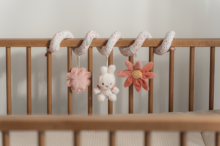 Little Dutch Miffy Fluffy Lucky Blossom Activity Spiral kontrastierendes Hängespielzeug