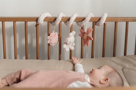 Little Dutch Miffy Fluffy Lucky Blossom Activity Spiral kontrastierendes Hängespielzeug