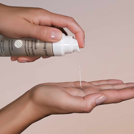Living Proof No Frizz sérum proti krepatění