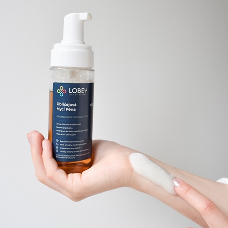 Lobey Face Cleanser mousse detergente per il viso