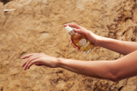 L’Occitane Almond zpevňující tělový olej