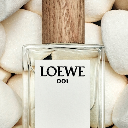 Loewe 001 Woman Eau de Parfum pentru femei