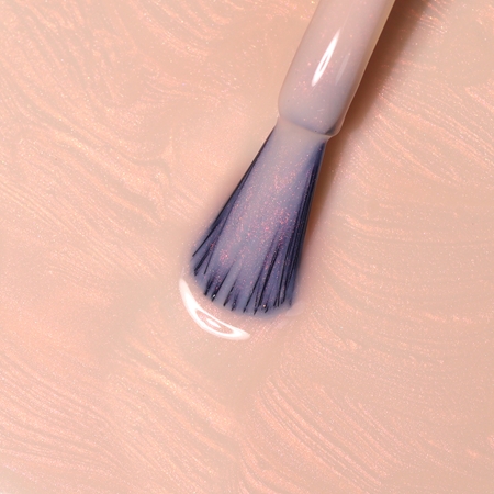 LONDONTOWN Kur Illuminating Nail Concealer posvetlitveni lak za nohte