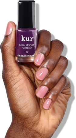 LONDONTOWN Kur Sheer Strength Nail Blush stärkande behandling som ger färg och lyster för naglar