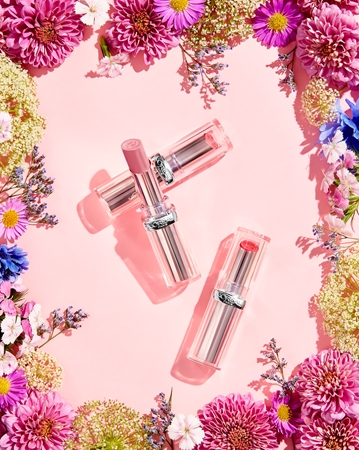 L’Oréal Paris Glow Paradise pečující rtěnka s balzámem
