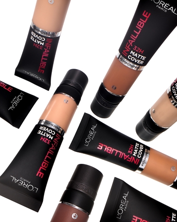 L’Oréal Paris Infallible 32H Matte Cover machiaj matifiant de lungă durată SPF 25