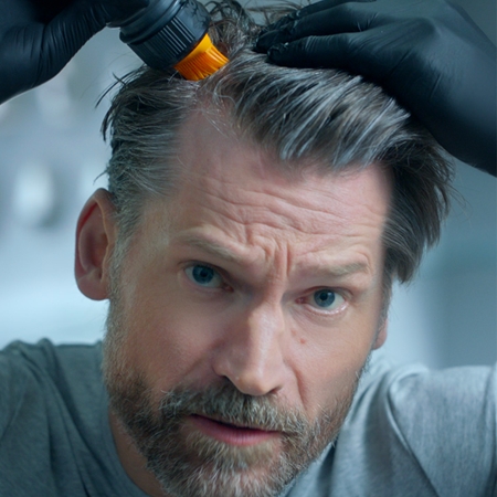 L’Oréal Paris Men Expert One Twist barva za lase z aplikatorjem