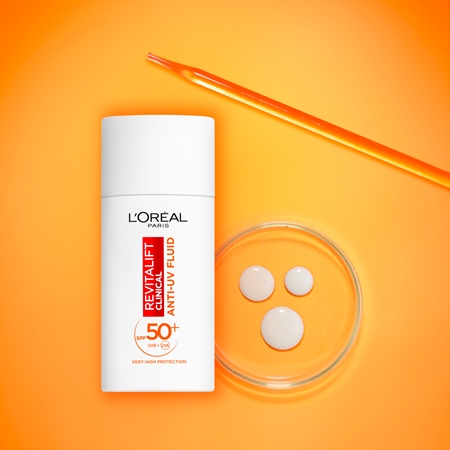 L’Oréal Paris Revitalift fluid do twarzy z witaminą C