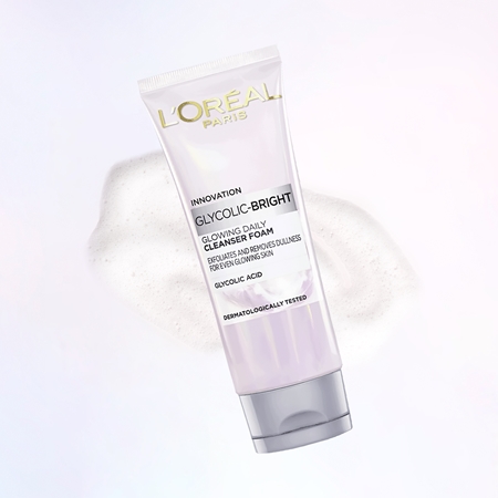 L’Oréal Paris Glycolic-Bright foaming face wash