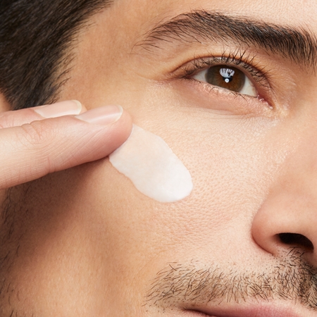 L’Oréal Paris Men Expert Power Age crema rivitalizzante con acido ialuronico