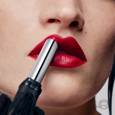 L’Oréal Paris x Mugler rossetto semi-matte effetto idratante