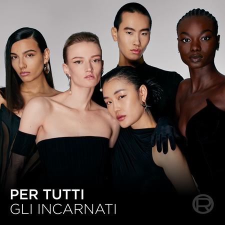 L’Oréal Paris x Mugler fondotinta compatto lunga tenuta per una copertura completa