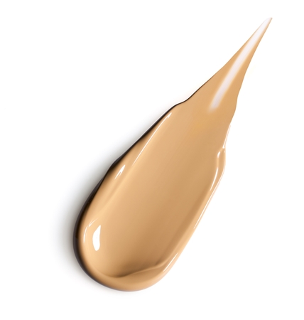 L’Oréal Paris x Mugler long-lasting compact foundation for full coverage