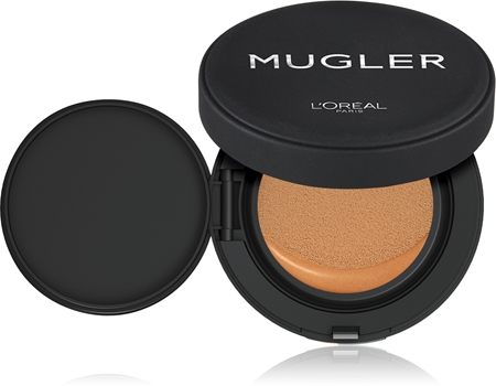 L’Oréal Paris x Mugler long-lasting compact foundation for full coverage
