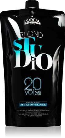 L’Oréal Professionnel Blond Studio Nutri-Developer emulsión activadora